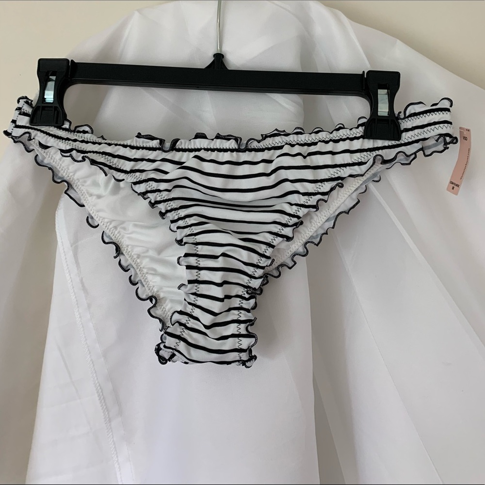 NWT Striped Victoria’s Secret Swim Bottoms